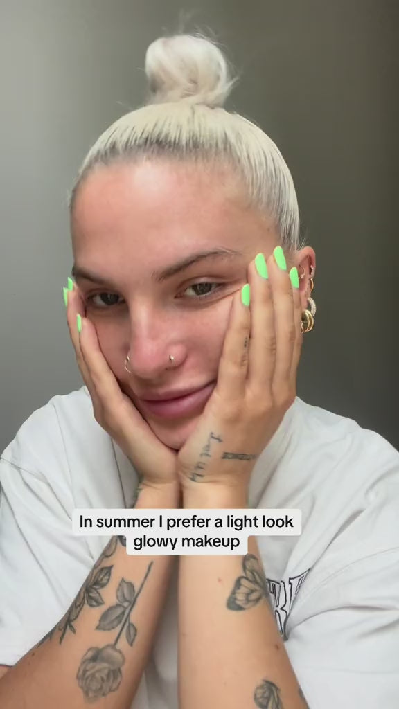 Video laden: <p>Hier kannst Du sehen, wie Du Sorted Skin <strong>ANTI-REDNESS</strong> perfekt  in Deine tägliche <strong>Pflege Routine </strong>einbauen kannst!</p>